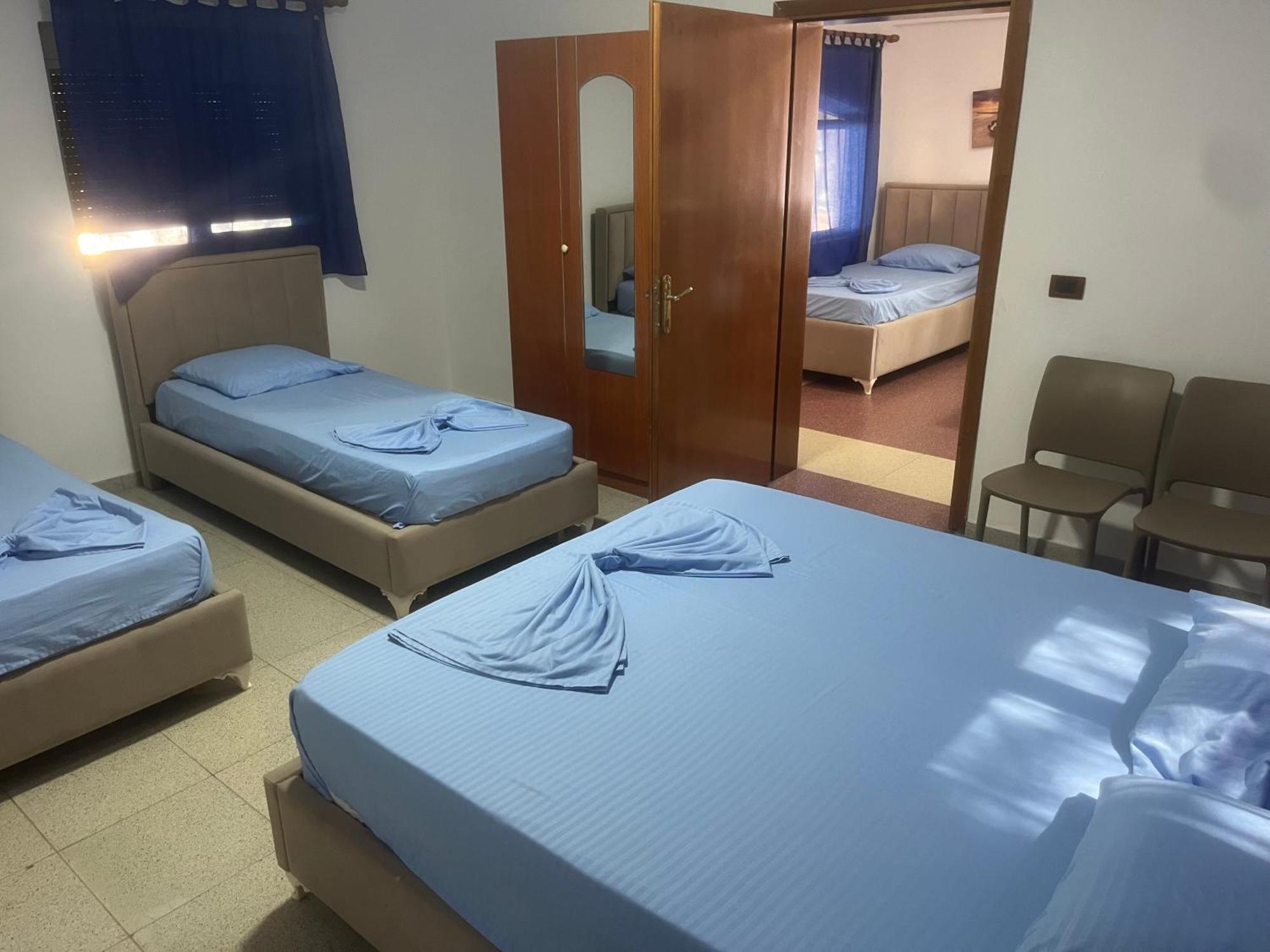 Reni Hotel Golem (Tirana)