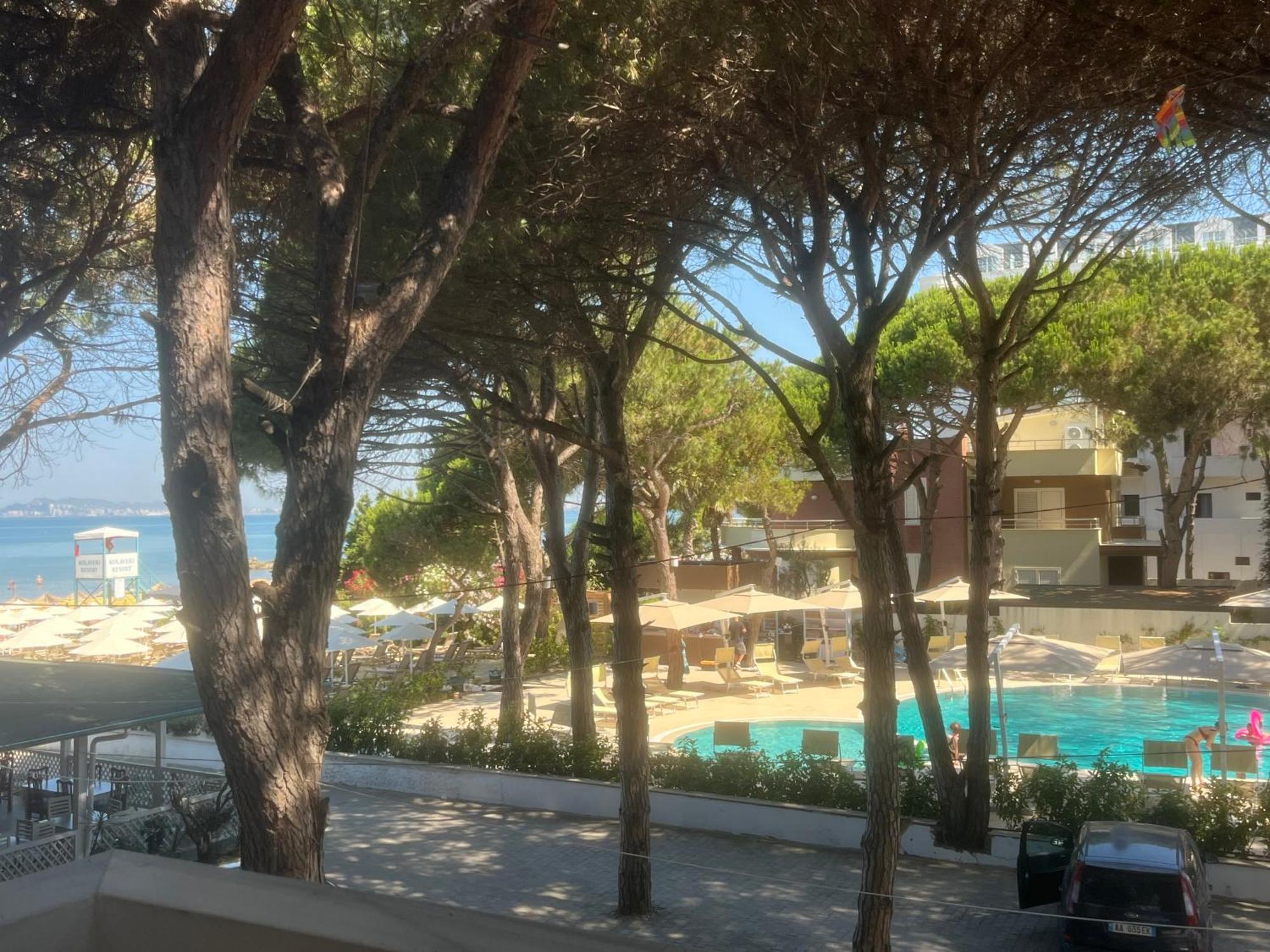 Reni Hotel